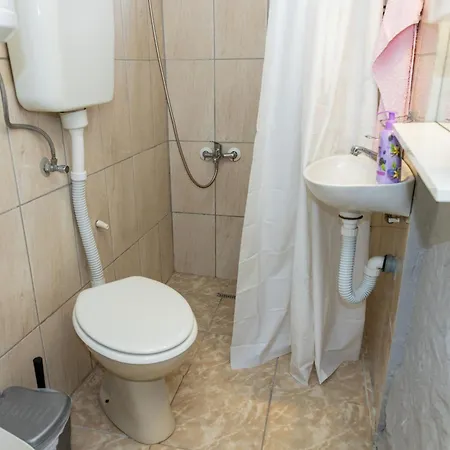 Old House With Terrace - For Guests On A Budget *